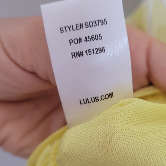 ✨Yellow Off Shoulder Dress Lulus✨ - Picture 8 of 9